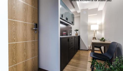Studio With Shared Kitchen