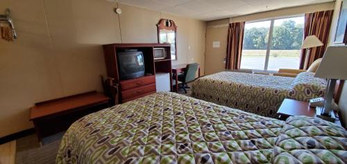 Double Room with Two Double Beds - Smoking