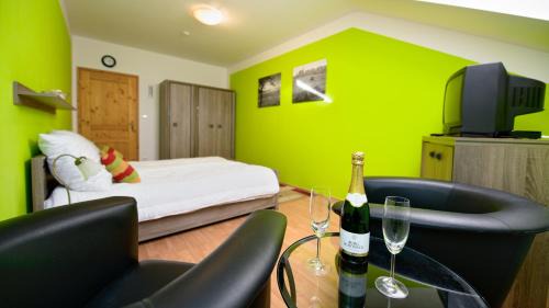 Deluxe Double Room with Bath