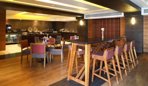 Executive Junior Suite with City View