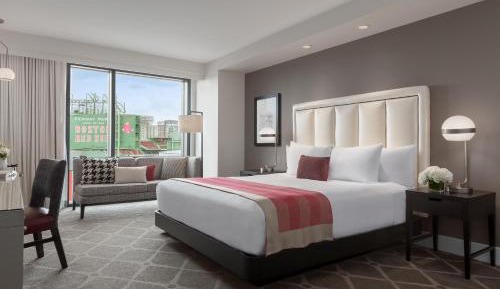 Fenway King Room
