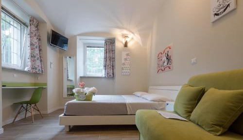 Triple Room with Private Bathroom