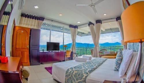 Super Deluxe Room with Balcony and the Mountain View 