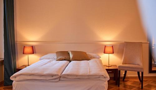 Twin Room with Shared Bathroom