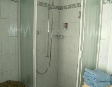 Single Room with Shared Bathroom