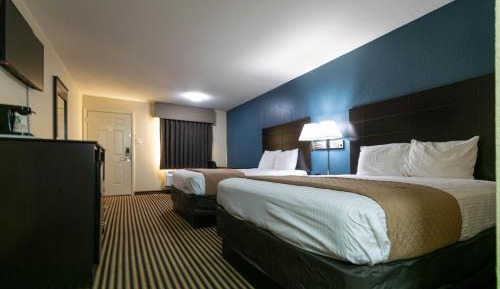 Queen Room with Two Queen Beds - Non-Smoking