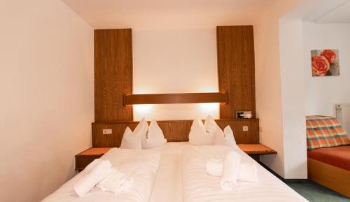 Large Double Room