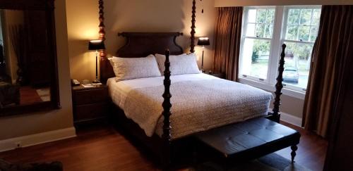 Superior King Suite
