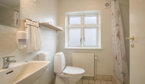 Double or Twin Room with Bathroom