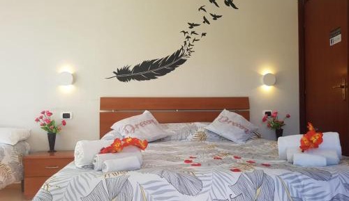 Double Room with Balcony (3 Adults)