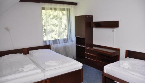 Triple Room with Private Bathroom