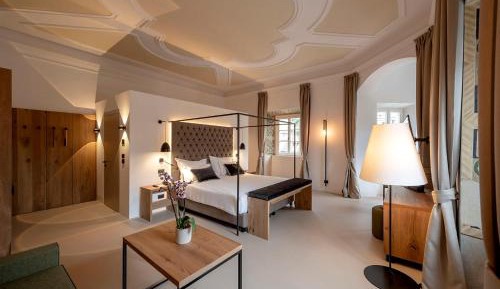 Deluxe Junior Suite