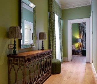 Superior King Suite