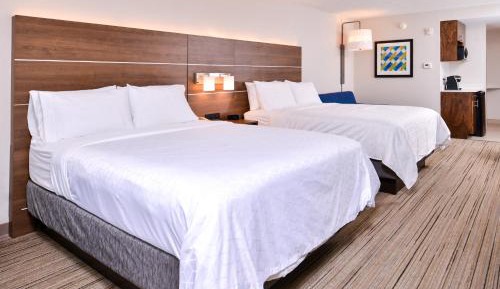 Suite with Two Queen Beds