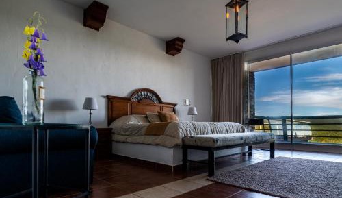 King Room with Mountain View