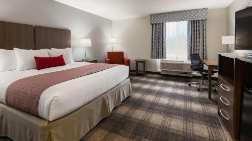 King Room with Bath Tub - Disability Access