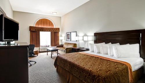 King Room with Sofa Bed