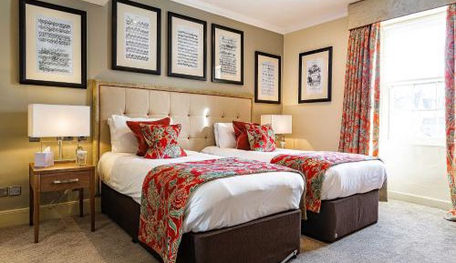 Deluxe Twin Room
