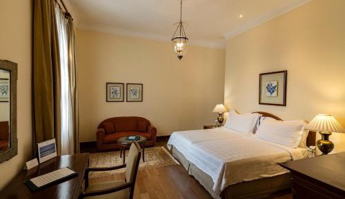 Premier Room