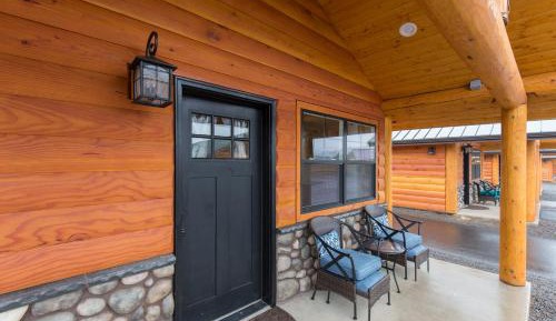 Cabin with Porches
