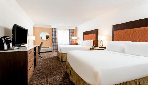 Standard Room with Two Queen Beds