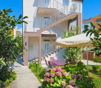 Luxury Two-Bedroom Apartment - First Floor