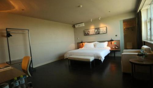 Standard Twin Room A