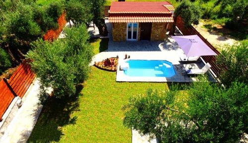 Suite with Private Pool