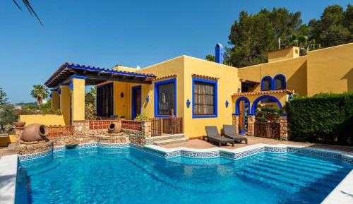 Villa with Private Pool