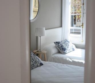 Large Twin Room with Shared Bathroom