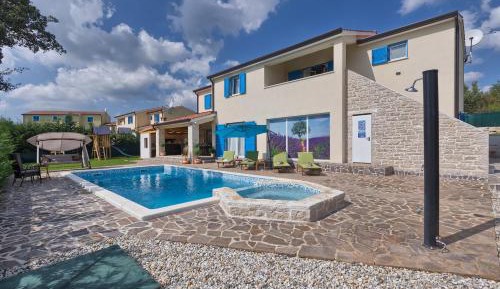 Deluxe Villa
