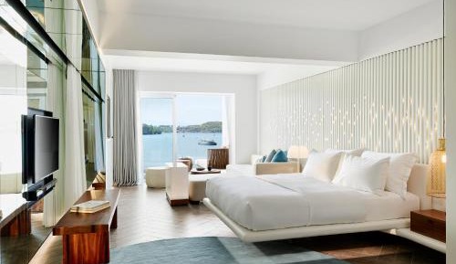 Signature Suite with Sea View