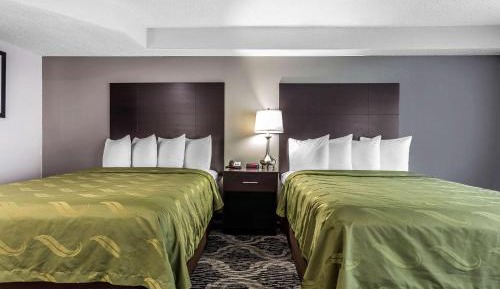 Queen Suite with Two Queen Beds - Non-Smoking