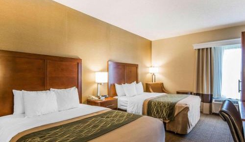 Queen Room with Two Queen Beds - Non-Smoking