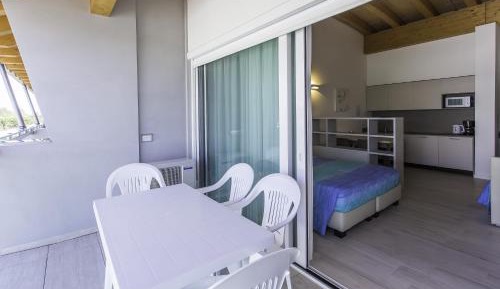 Studio Apartment