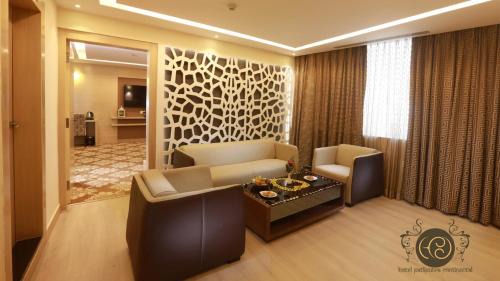 Suite with 20% off on FnB, spa and laundary upto 2 cloth item,1 way airport transfers