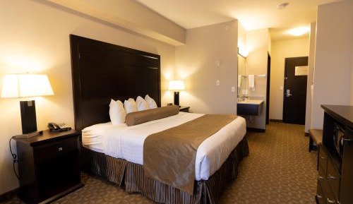 Deluxe King Room