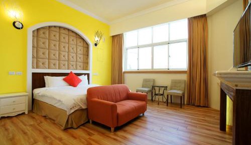 Deluxe King Room