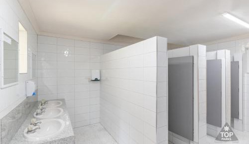 Two-Bedroom Brick Chalet with Public Bathroom