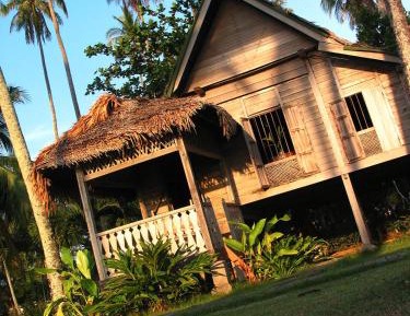 White Frangipani Villa with Sundeck