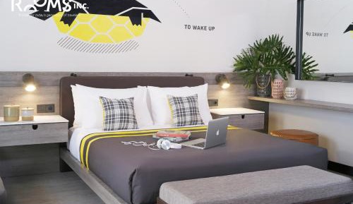 Deluxe Queen Room