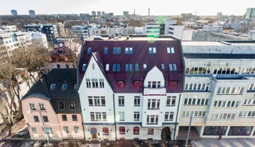Rooftop Apartment with Terrace