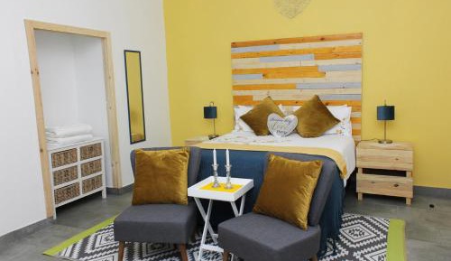Deluxe Queen Room