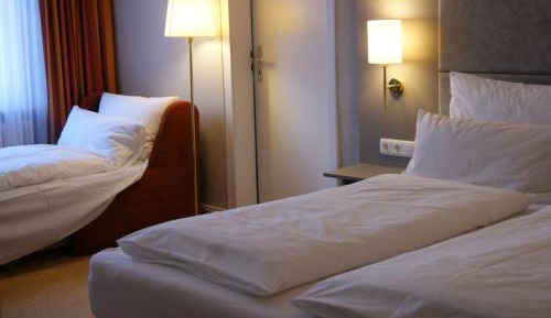 Basic Triple Room