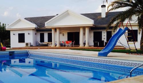 Deluxe Villa