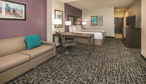 Executive King Room with Sofa Bed
