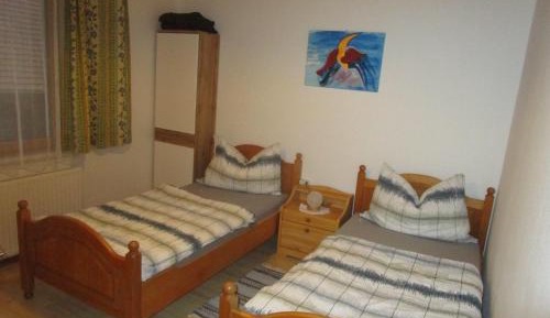 Twin Room with Shower