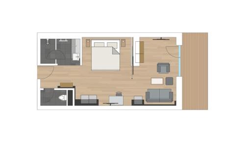 Suite with Balcony and Mountain View