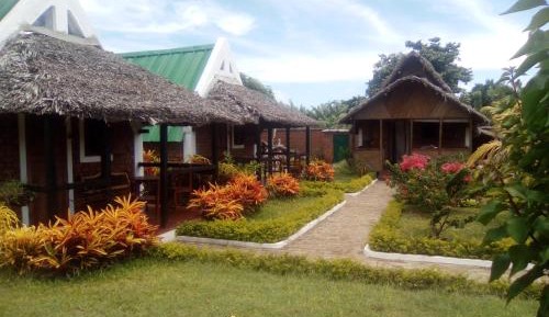 Bungalow with Patio