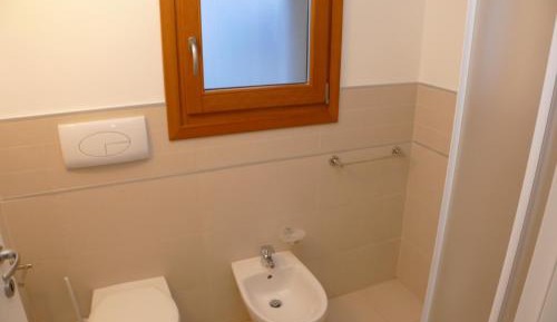 One-Bedroom Apartment (5 Adults)
